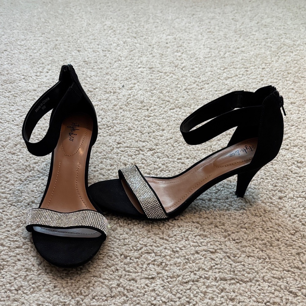 Style & Co Women's Phillys Two-Piece Evening Sandals - Picture 2 of 6
